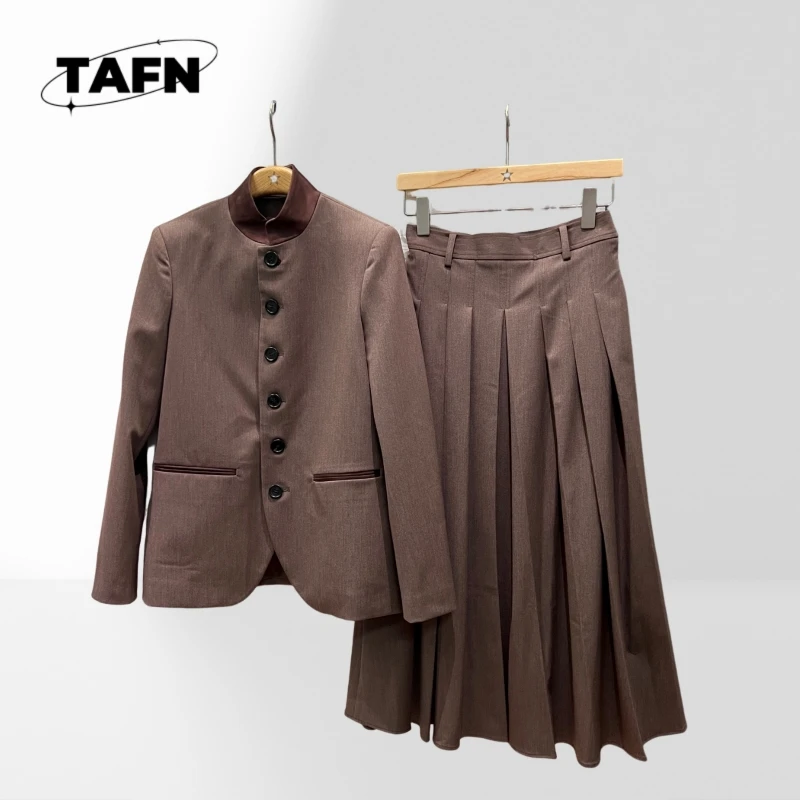 

Trendy Women's Skirt Set, Perfect for Daytime Outfits or Evenings Out for Casual Summer Wear AI1338