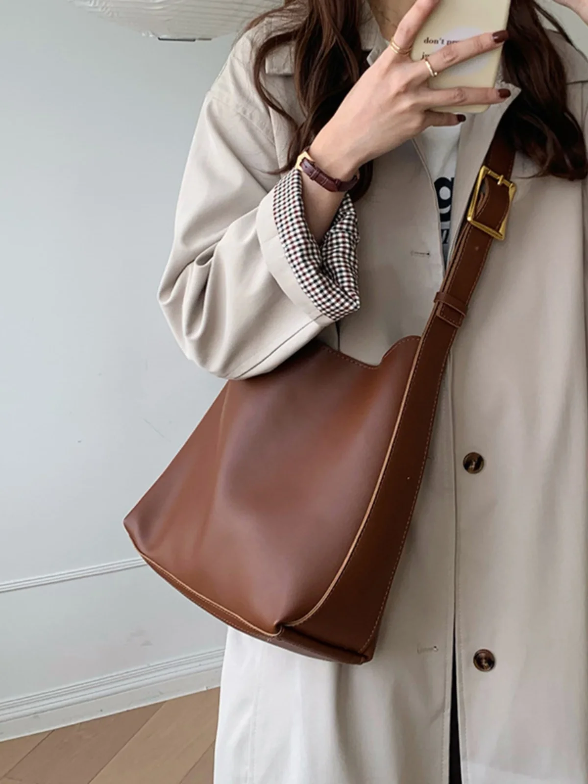 

Versatile Large Capaci Buet Bag Women's 2023 New Lazy Feng ui Tote Bag Vintage Single oulder Crossbody Bag