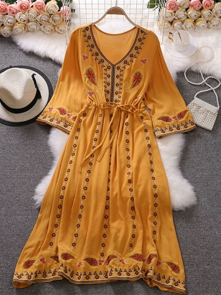 Spring Summer Women Dress Seaside Vacation Beach Bohemian Loose Ethnic Style Temperament Embroidered V-Neck Dress GD795
