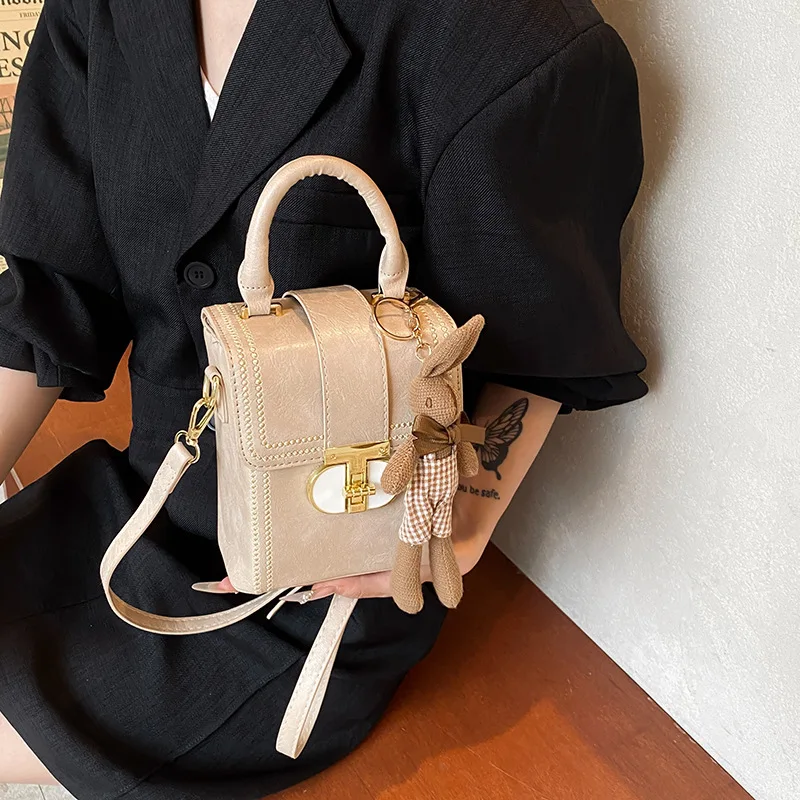 

2025 New Women's Mini Crossbody Bag, Chic Small Top Handle Shoulder Purse, Fashionable Casual Sling Bag for Daily Use & Dating​