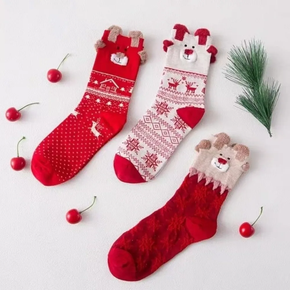 

3 Pairs Cotton Women Christmas Socks Comfortable Elk Women Winter Christmas Stockings Soft Female Mid-Calf Socks