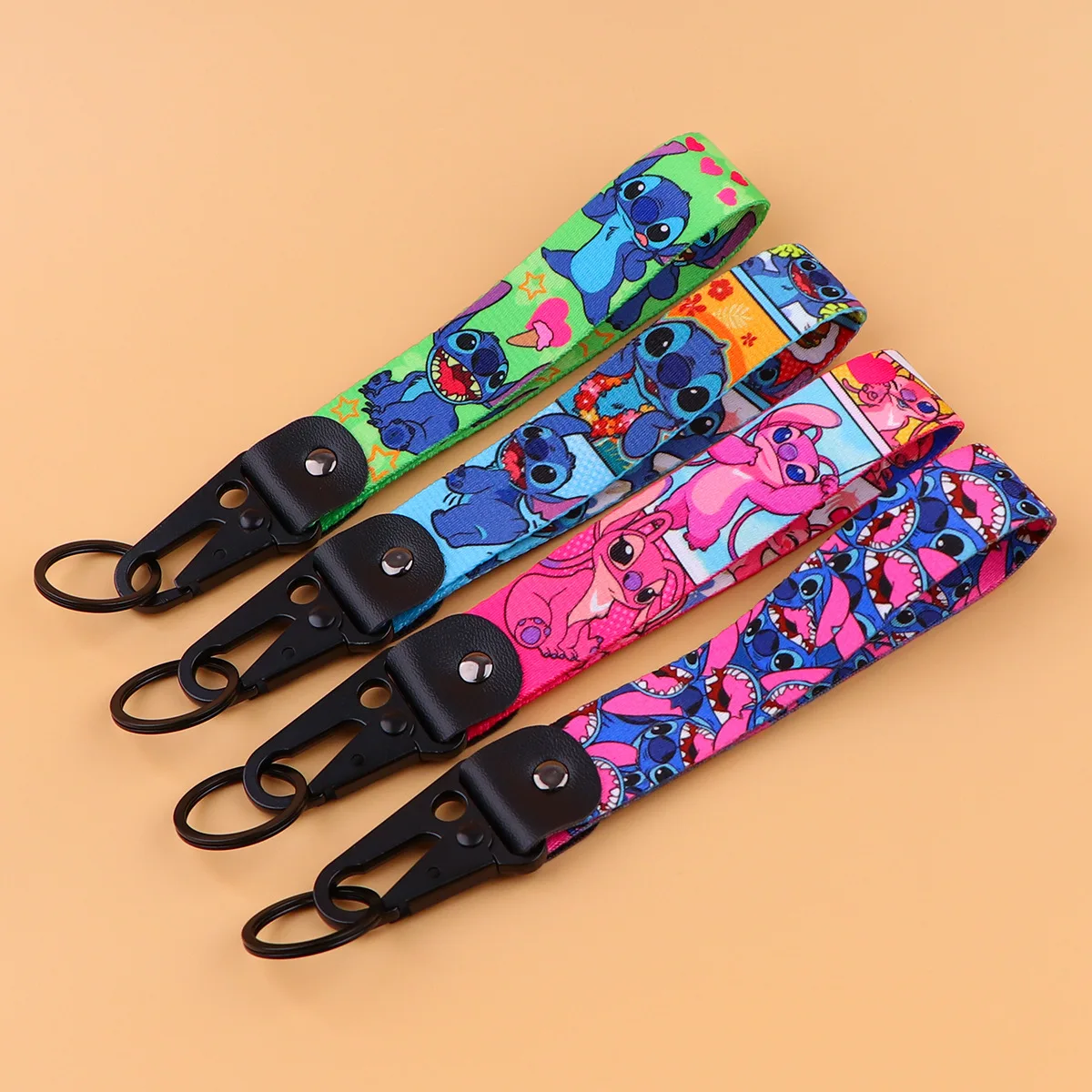 ديزني الكرتون سبيكة النسر الفم المفاتيح قلادة Stichi سيارة المفاتيح حبل الجلود المعدنية حقيبة للحمل الملحقات