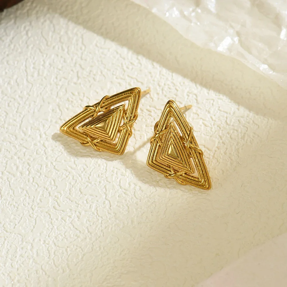 Unique Design Metal Striped Texture Triangle Stud Earrings Stainless Steel Waterproof Geometric Earring Statement Jewelry Bijoux