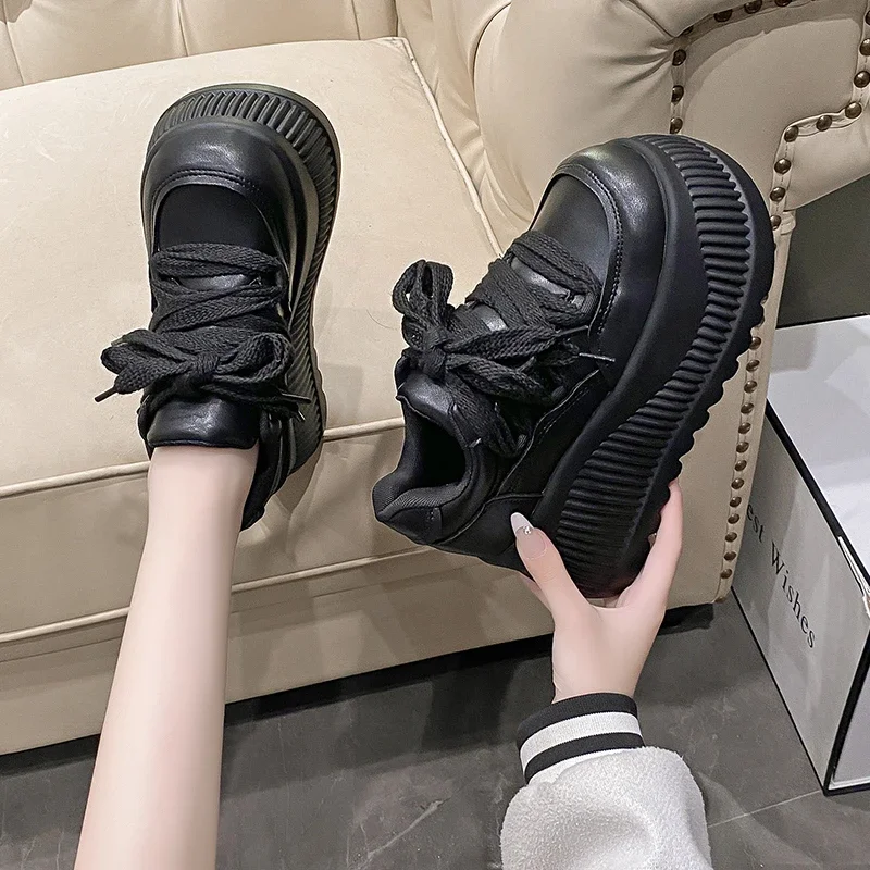 Casual Chic Platform Breathable Sneakers Lace-up Comfortable Anti Slip Thick Bottom Womens Running Shoes Black White