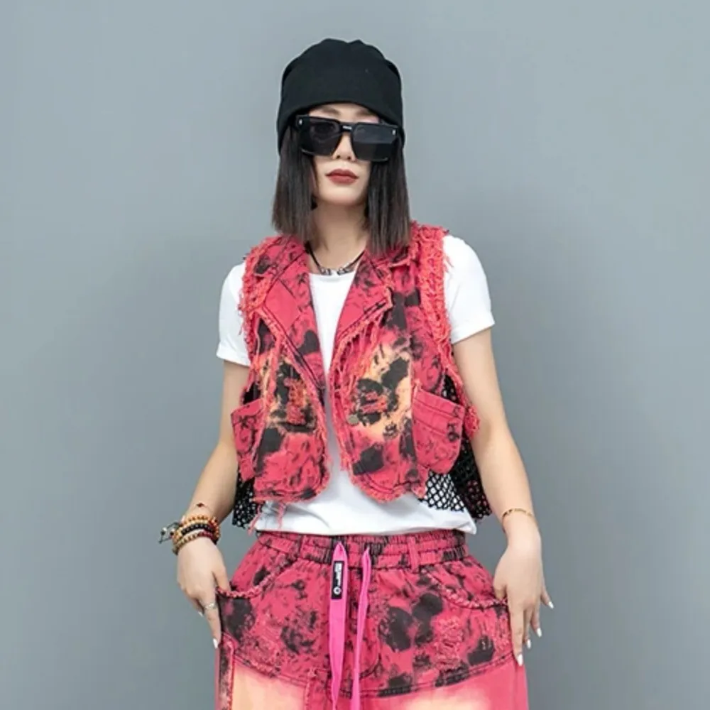 

Age Reducing Contrasting Print Lapel Short Denim Vest Women 2024 Summer Fashion Rose Red Short Vest LX1258