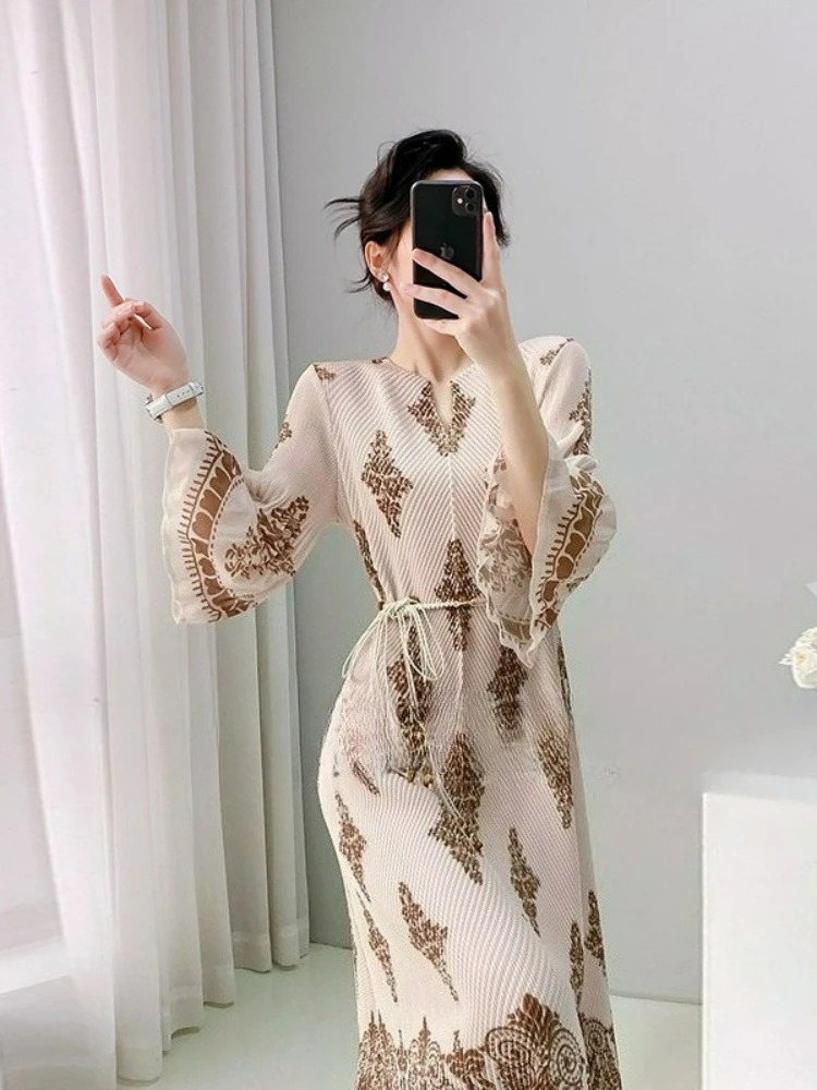 

Factory Direct Supply 2025 Summer New Dresses Design Sense Niche Bohemian Ethnic Style Printing High-end Lazy Sense Dress Women