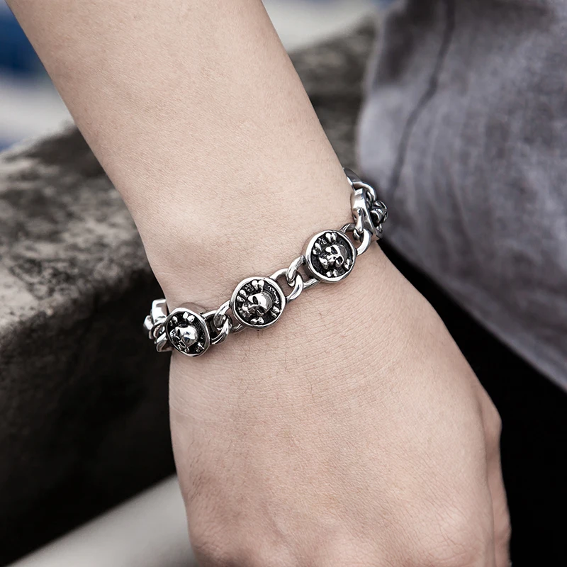 Male Fashion Punk Rock Pirate Skull Bracelet Men's Alternative Stainless Steel Hand jewelry For boyfriend Personality hand Chain