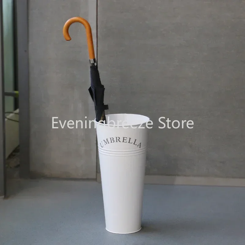 

Modern Bucket Umbrella Stand Home Storage Metal Creative Nordic Stable Umbrella Stand Large Soporte Paraguas Furniture GXR40XP