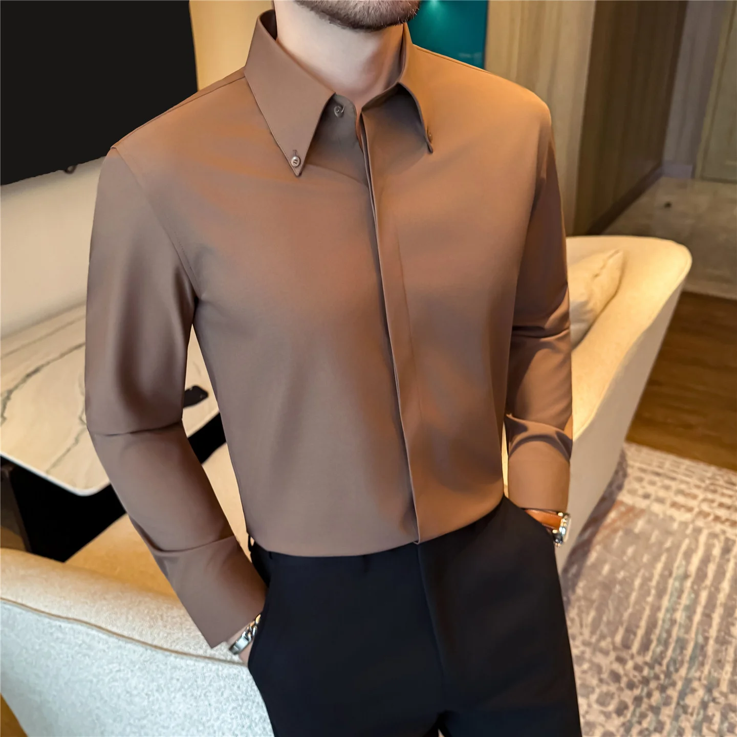 

High Quality Solid Color Large Collar Men Shirts 2026 New Luxury Hide Buttons Design Slim Fit Ice Silk Wrinkle Resistant Shirt