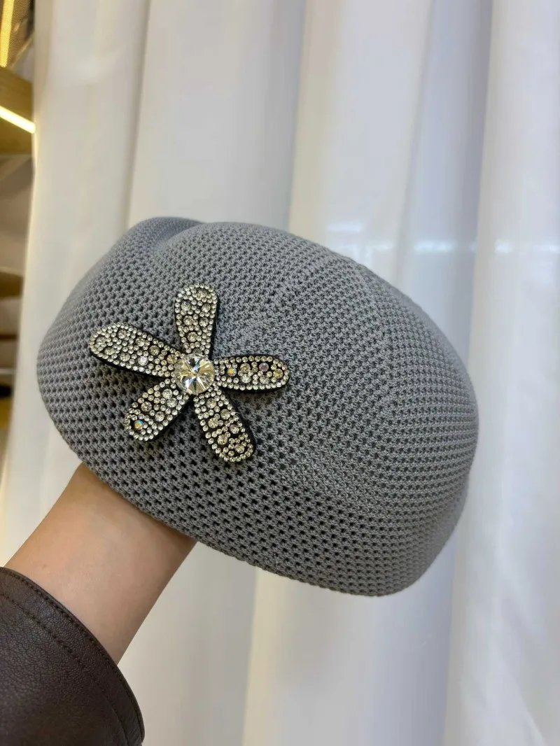 Elegante französische Blumen-Baskenmütze mit Aushöhlungen für Damen – Sommerliche koreanische Mode, süße, vielseitige Stewardess-Mütze, Künstlerhut – Detail 15