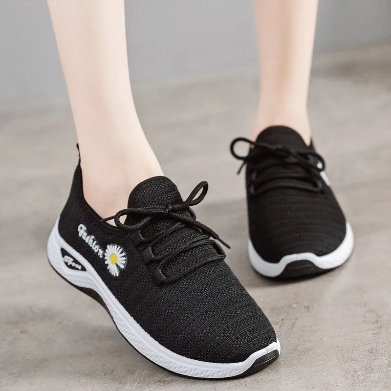 Women's Shoes Autumn New Style True Fly Weaving Old Beijing Cloth Shoes Little Daisy Women's Casual Sports Shoes Walking Shoes