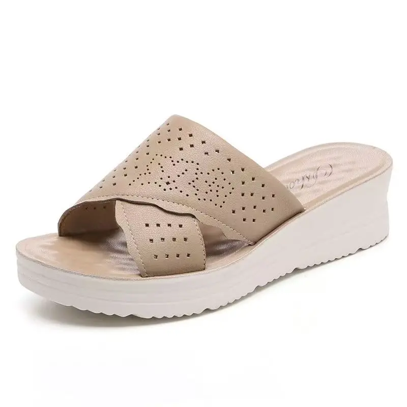 

High Quality Women Real Leather Big Size Wedges Slippers Thick Sole Non Slip Light Breathable Open Toe Outdoor Slippers Sandals
