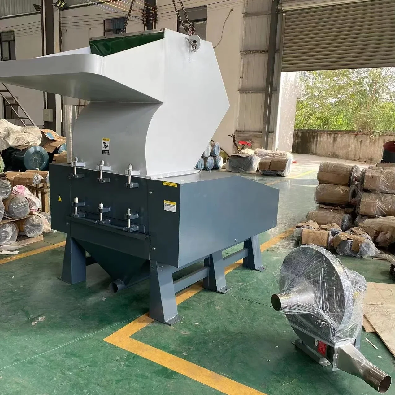 new plastic crushing machines Waste Recycling Crushing Machine plastic recycle crushing machine