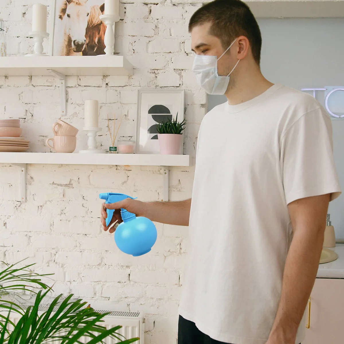 

3pcs Candy Color Garden Watering Bottle Durable Plastic Sprayer Can For Small Plants, Fine Mist Flow Anti-Slip Handle