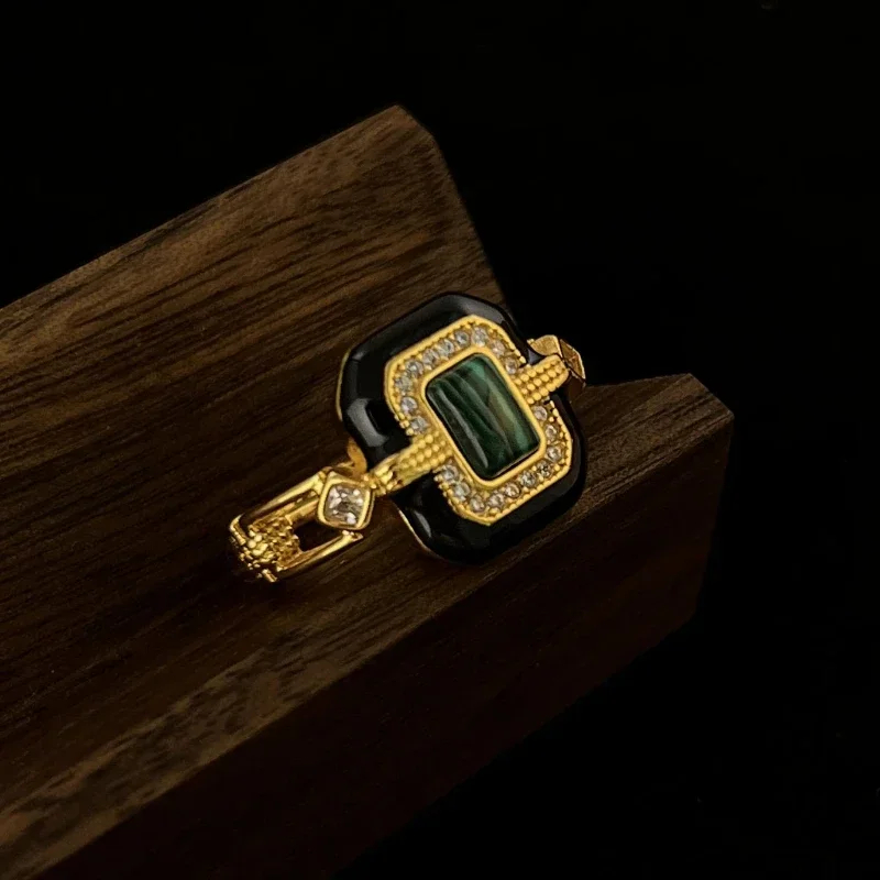 Fashion Jewelry Vintage Temperament Stone Metallic Rings For Women 2024 Trend New Delicate Design Accessories