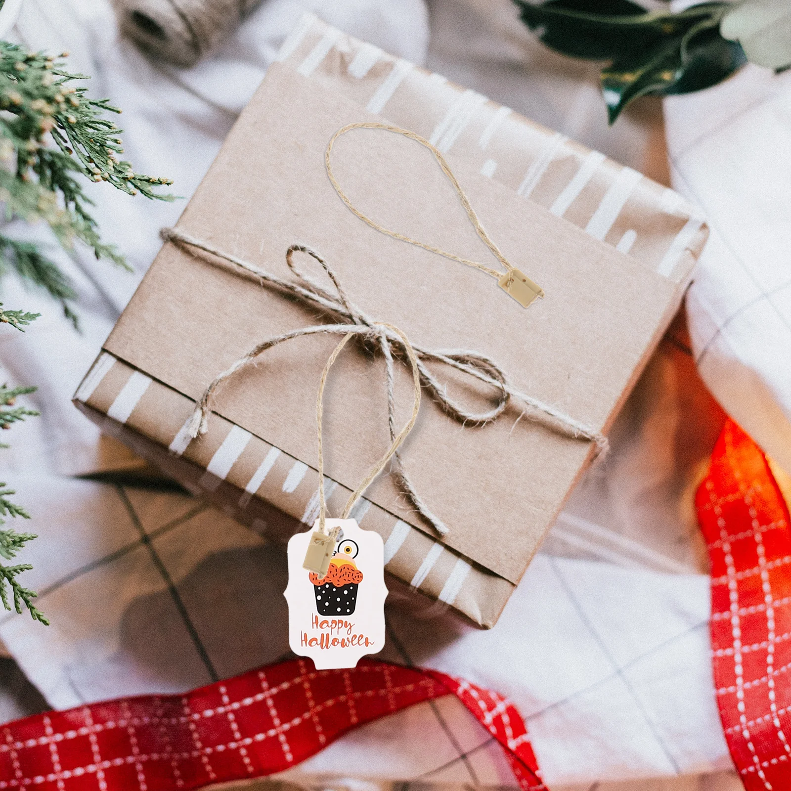 

100Pcs Ornament Hanging Rope Natural Jute String with Snap Ties for Present Tags Clothing Accessories Vintage Wedding Decoration