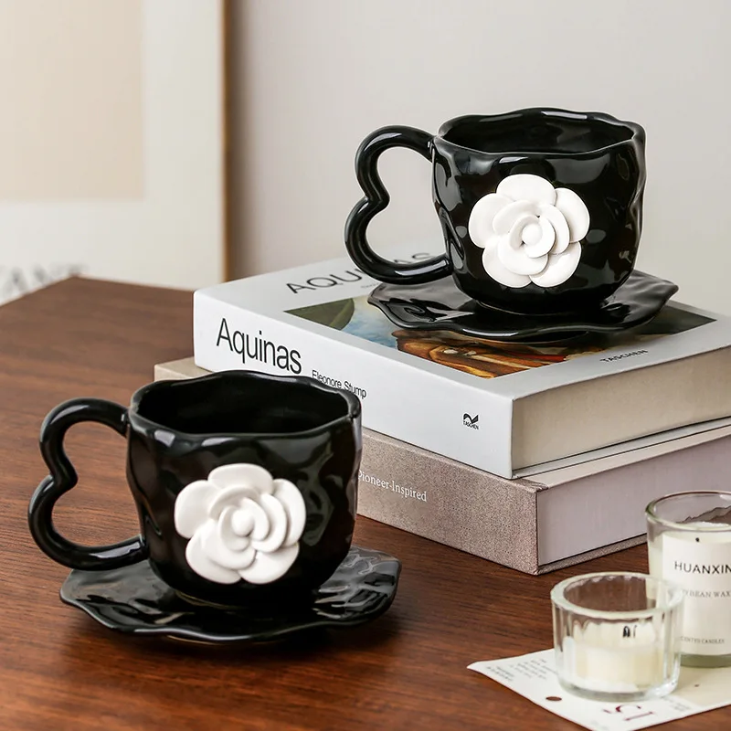 Handheld flower coffee cups and plates, ceramic three-dimensional relief mugs, flower cups, high aesthetic value tea flower cups