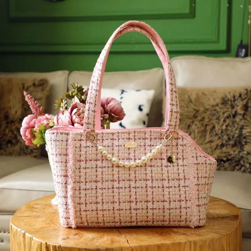 Luxury Shoulder Bags for Small Dogs, Fashion Outdoor Portable Puppy Handbag Dog Accessories Yorkshire Chihuahua Carrier for Cat