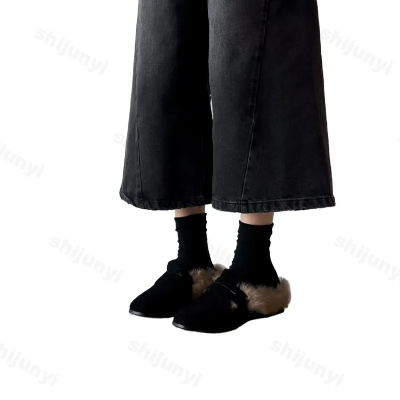 المرأة الفراء الشقق النعال 2026 شتاء موضة جديدة المضادة للانزلاق الدافئة أفخم المتسكعون جلد الغزال ساحة تو في الهواء الطلق حذاء كاجوال