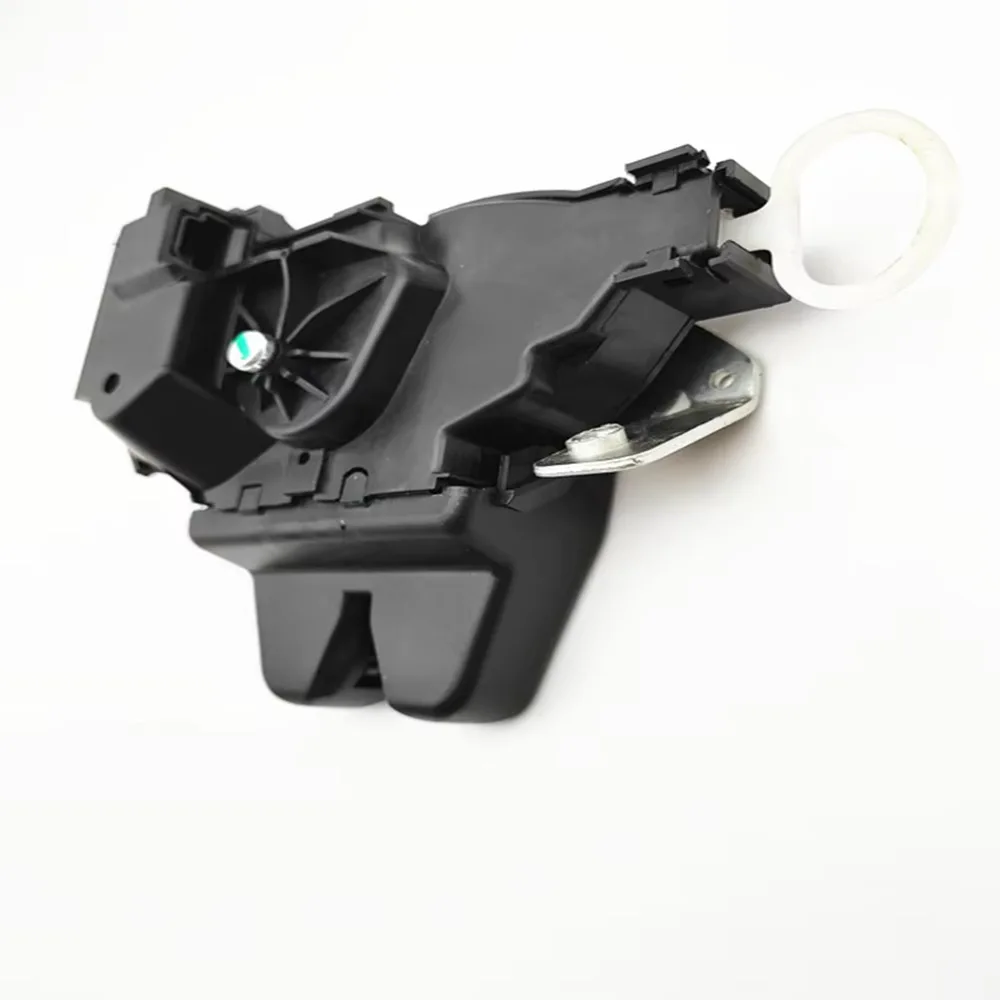 

Car Parts Tailgate Trunk Lid Locking Machine A1177500085 W205 C180 C200 CLA220