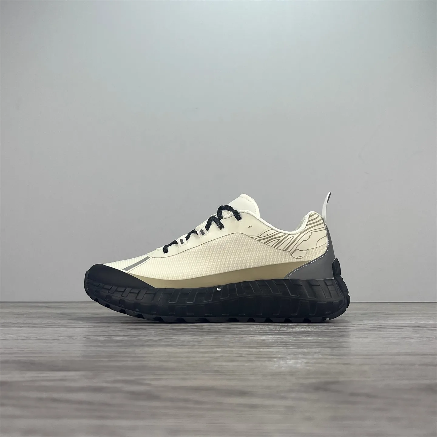 

New Arrival Summer 2025 Professional Durable Traction Running Shoes Marathon Training Shoes Sprint Running Shoes Breathable