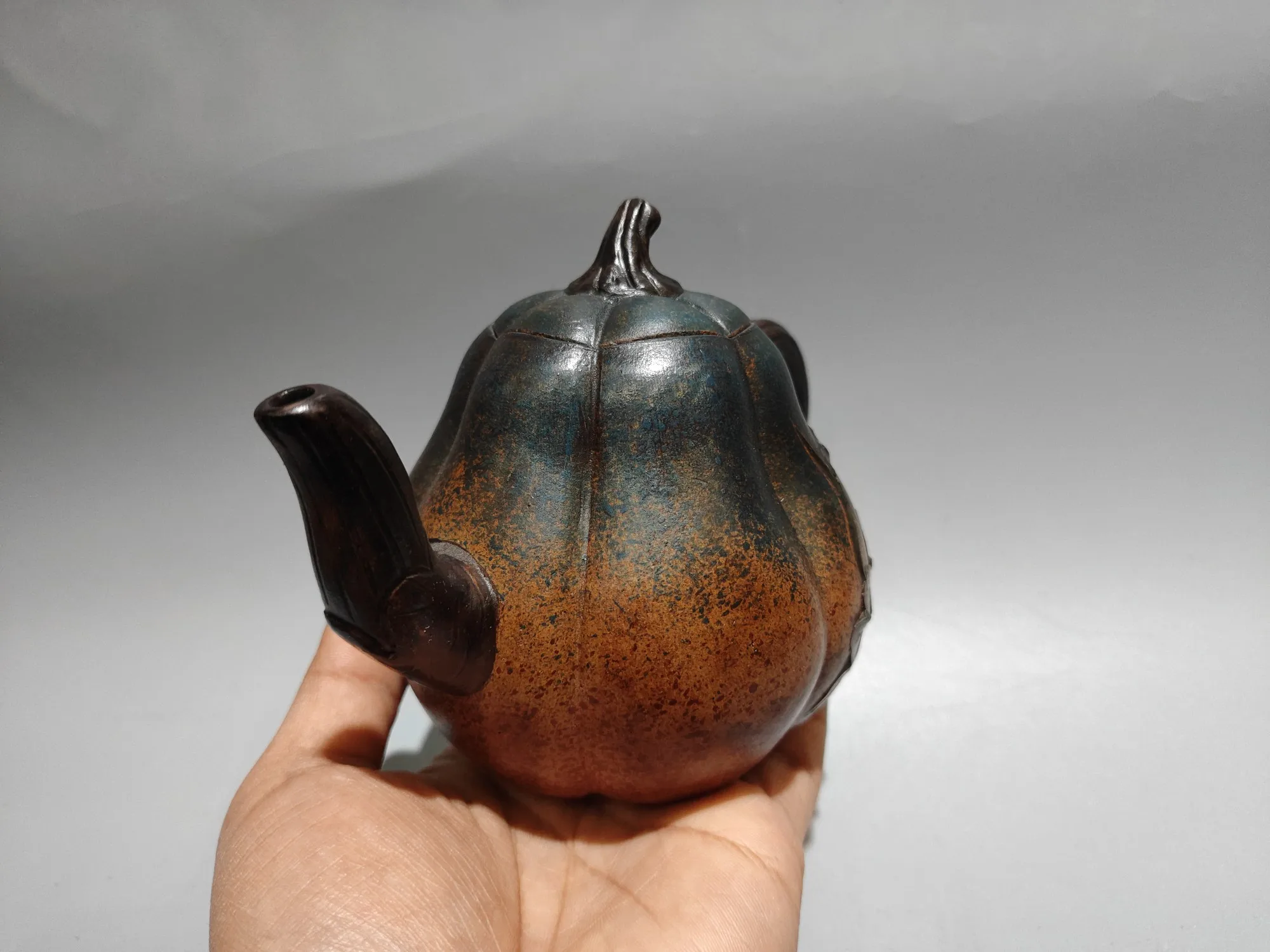 Yixing Purple Clay Teapot Pumpkin shaped teapot Guateng pattern Two tone teapot Kettle Teapot Amass wealth
