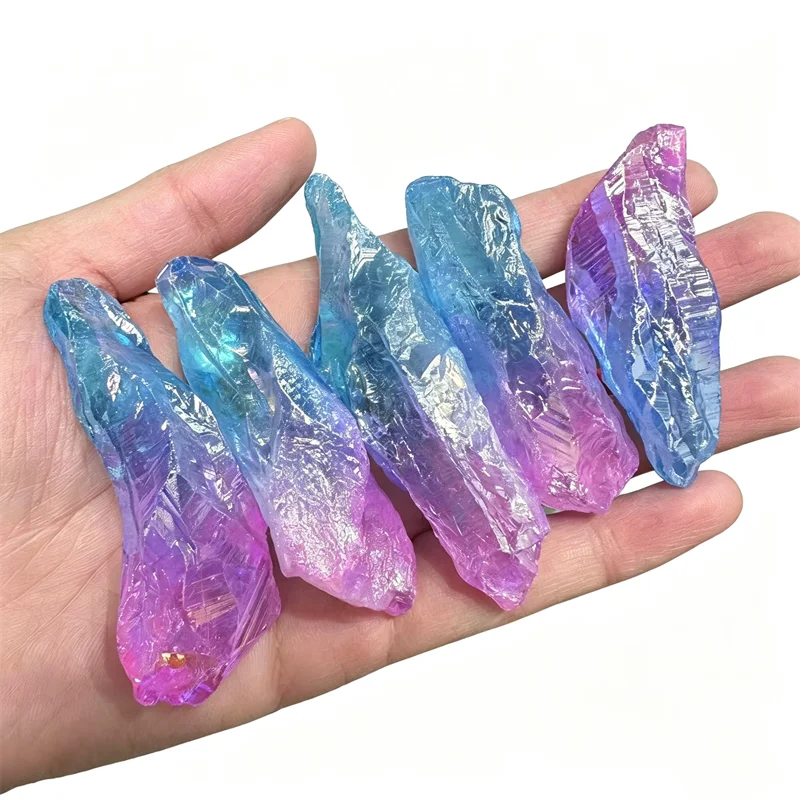 1 pièce aléatoire de cristaux de quartz électroplaqués rose et bleu, pierres minérales énergétiques pour aquarium, décoration de maison et d'intérieur