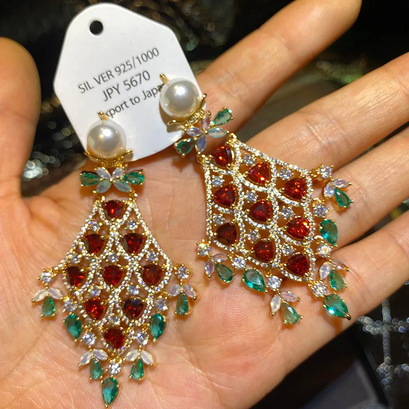 

Новые модные элегантные легкие роскошные серьги с кисточками и цирконом