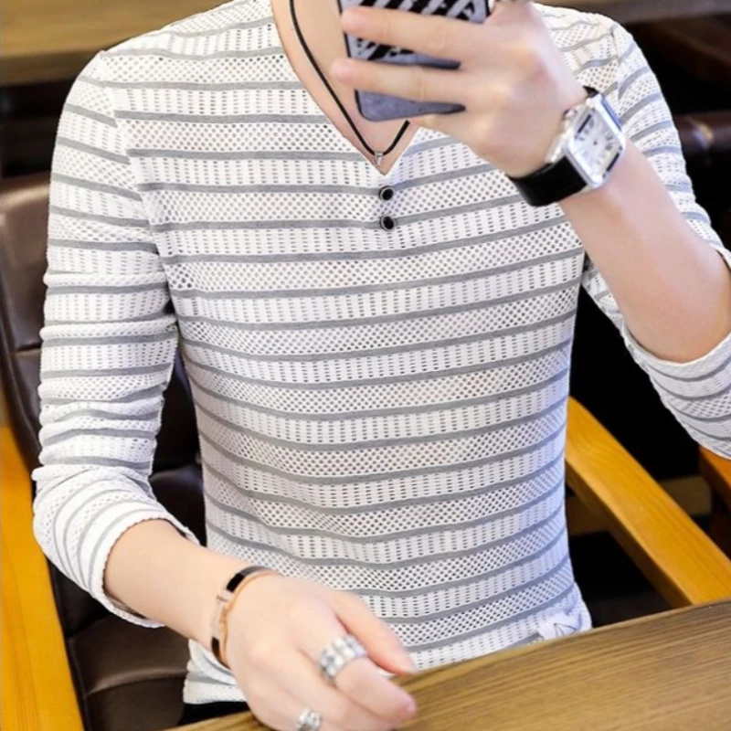 

Модная мужская футболка с V-образным вырезом и длинным рукавом в полоску, тонкая легкая модель для осени-весны 2026