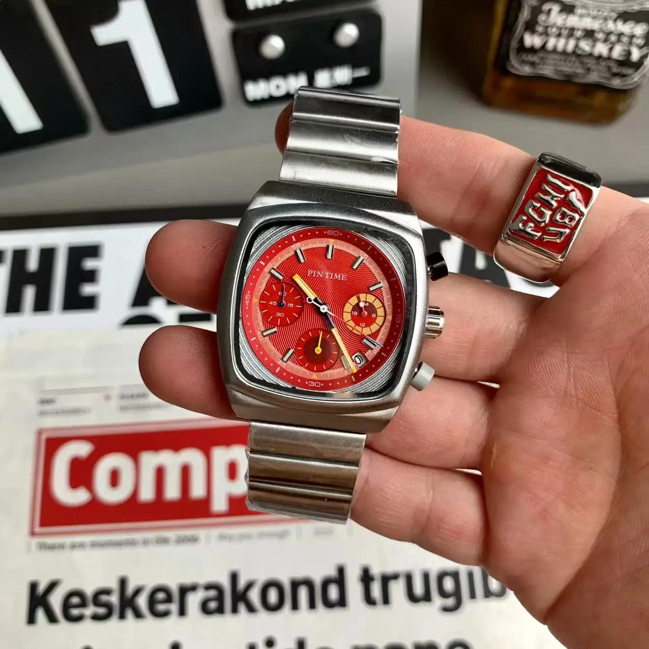 

Hot Sale Square Retro Quartz Watch Men's High-end Three-eye Multi-function Steel Belt Calendar Niche High-end Fashion Y2k Watch