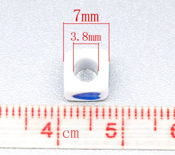 300 sztuk akrylowe koraliki gumy balonowej kostka losowo mieszane serce rzeźbione koraliki dystansowe naszyjnik DIY bransoletka kobiety biżuteria około 7mm x 7mm