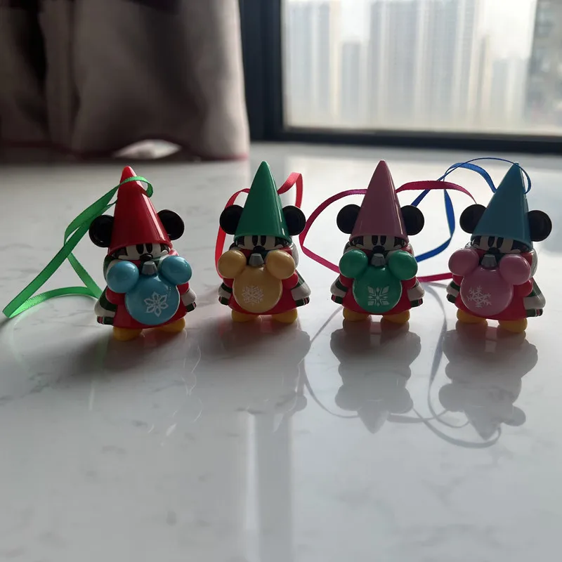 1PCS 6cm Exquisite workmanship, Tokyo Disney genuine 2022 Christmas Mickey Elf decoration pendant, Christmas ornament