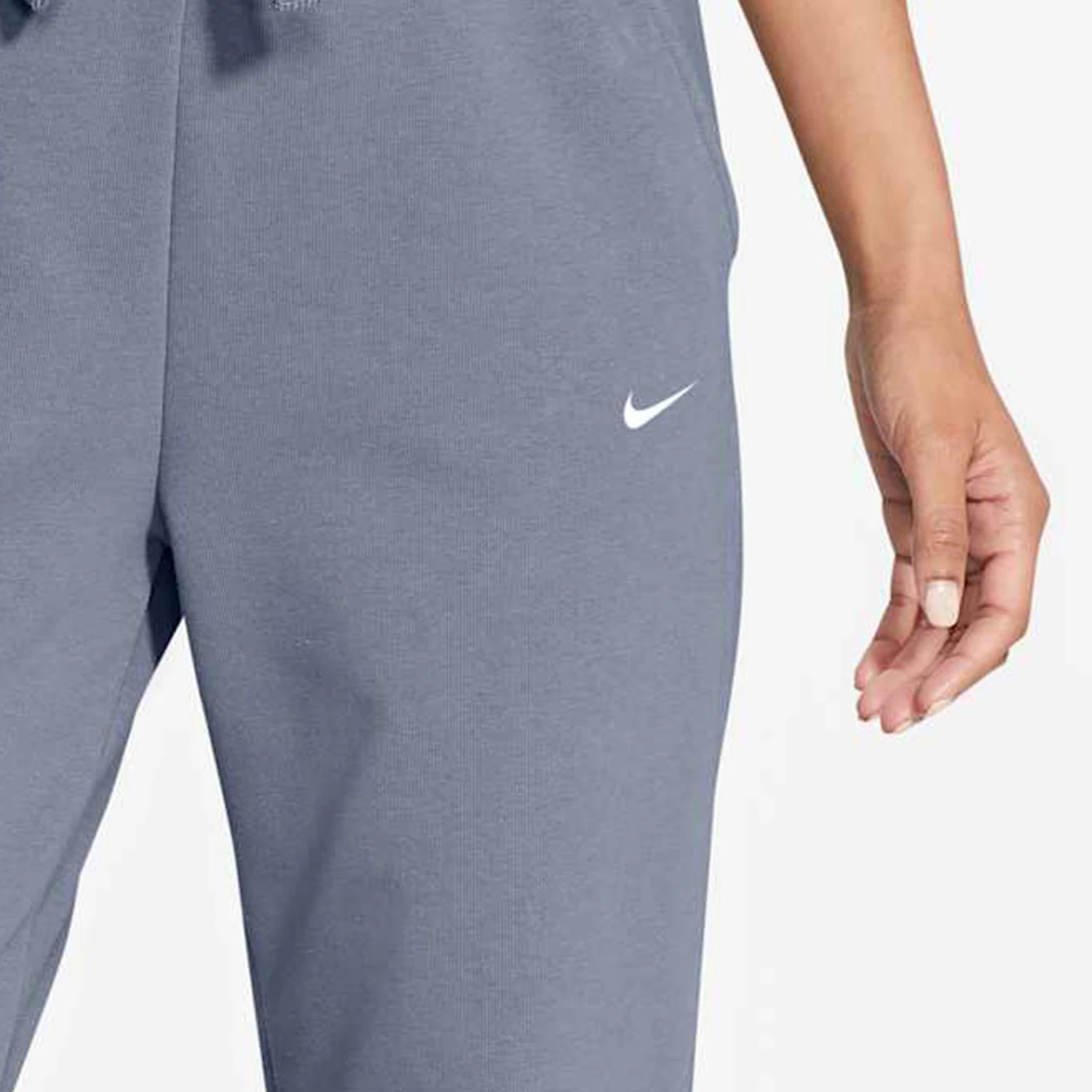 بنطال كاجوال نسائي كلاسيكي من نايك CU5496-493