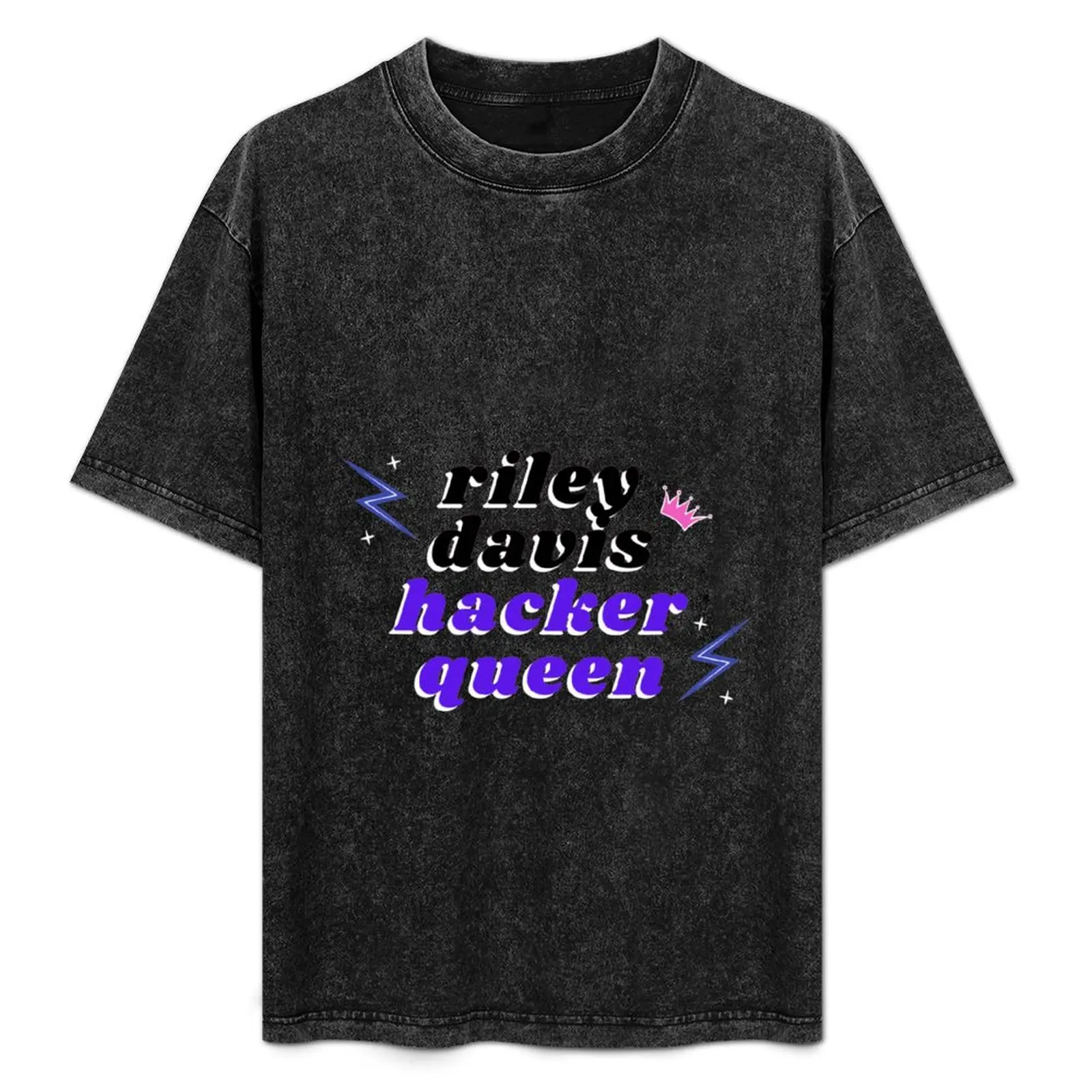 

Riley Davis - Hacker Queen T-Shirt Festive Simple T-Shirt