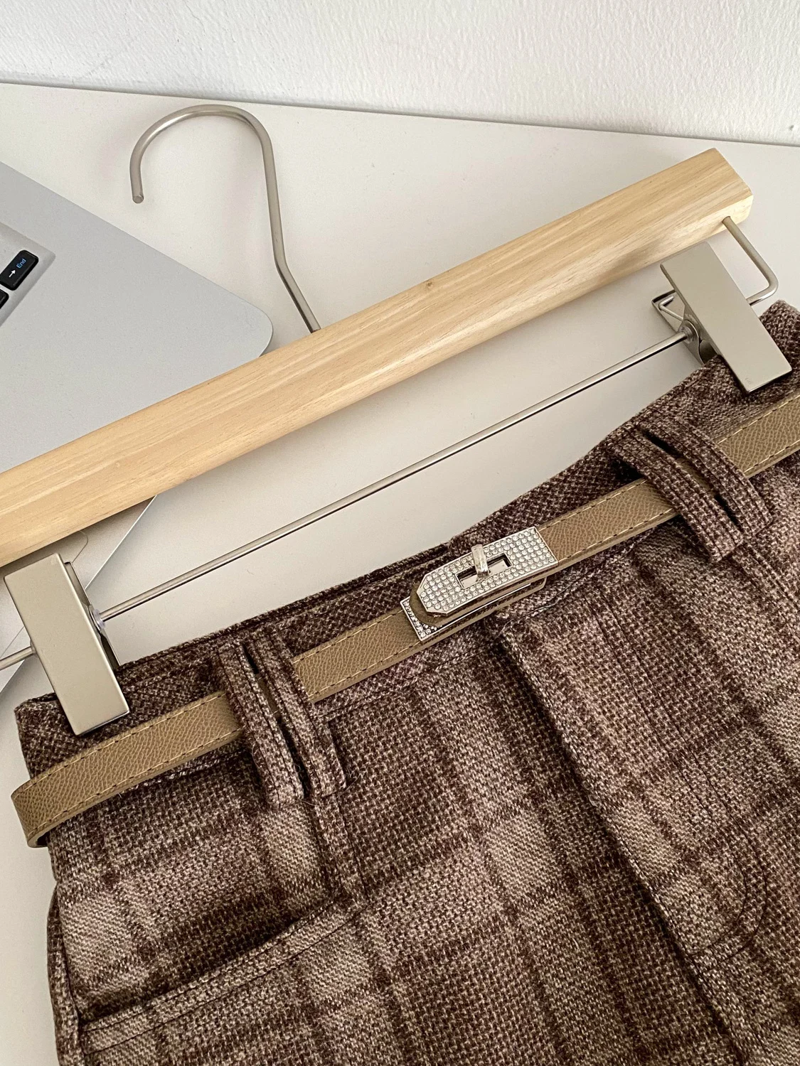 Pantaloni casual a vita bassa in lana scozzese da donna retrò americana con cintura Pantaloni da donna versatili e alla moda autunno inverno