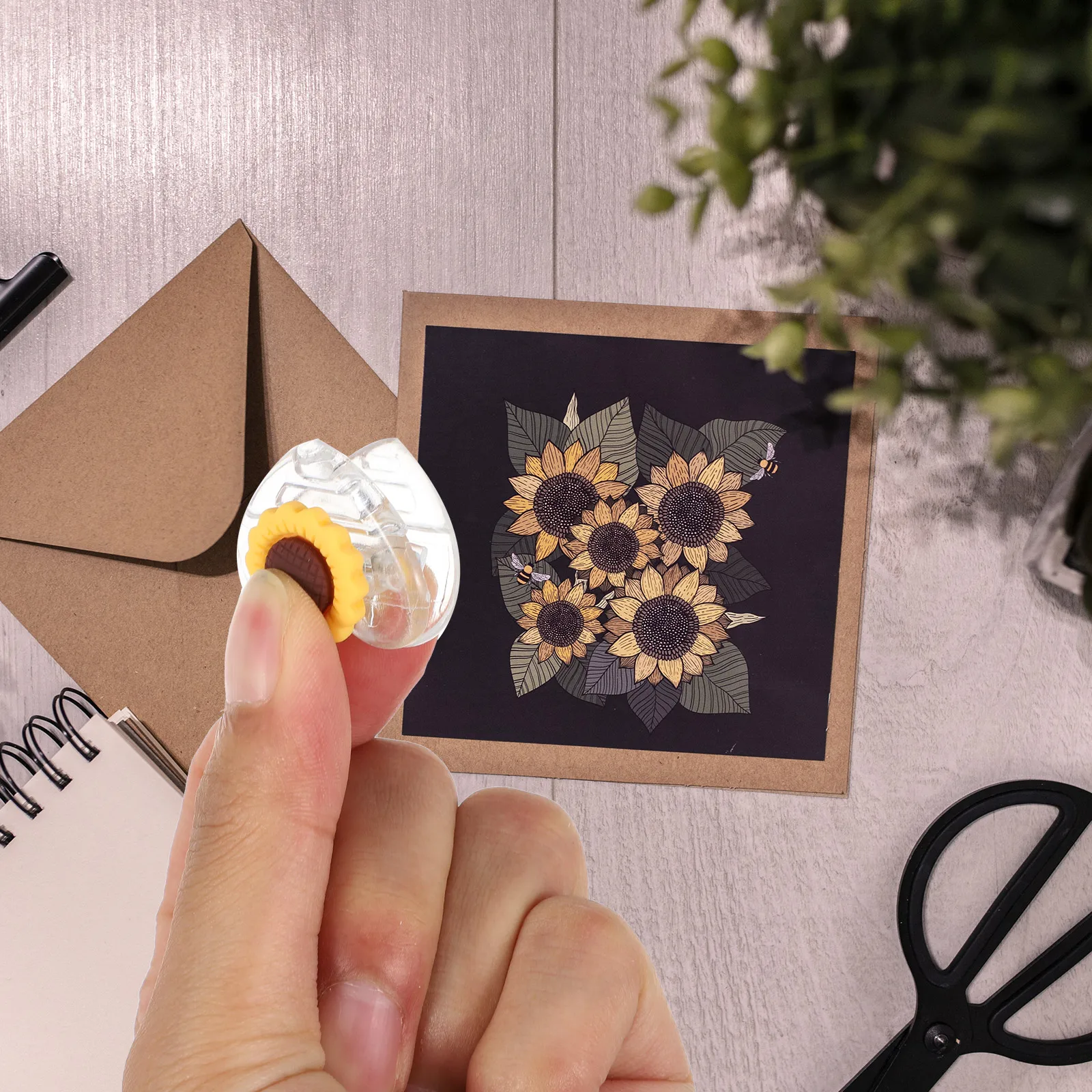 

10pcs Lovely Fixed Creative Paper Holders Portable Plastic Book Clips For Students Supplies Stationery Accessories Test Paper