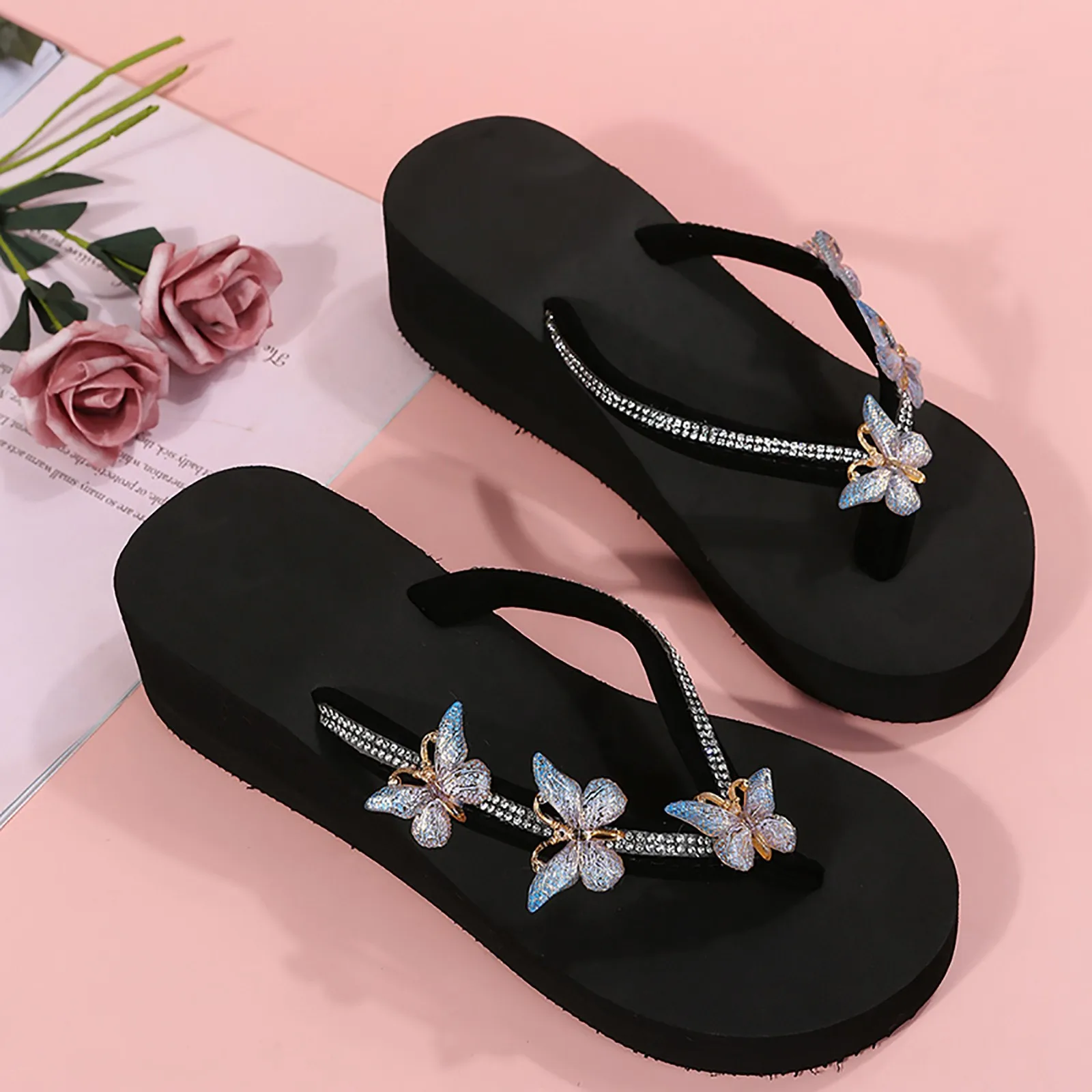 Sparkly Rhinestone Butterfly  Flat Casual Flip Flops Fashion Indoor And Outdoor Anti-slip Women Sandals Solid Color Wedge Shoes