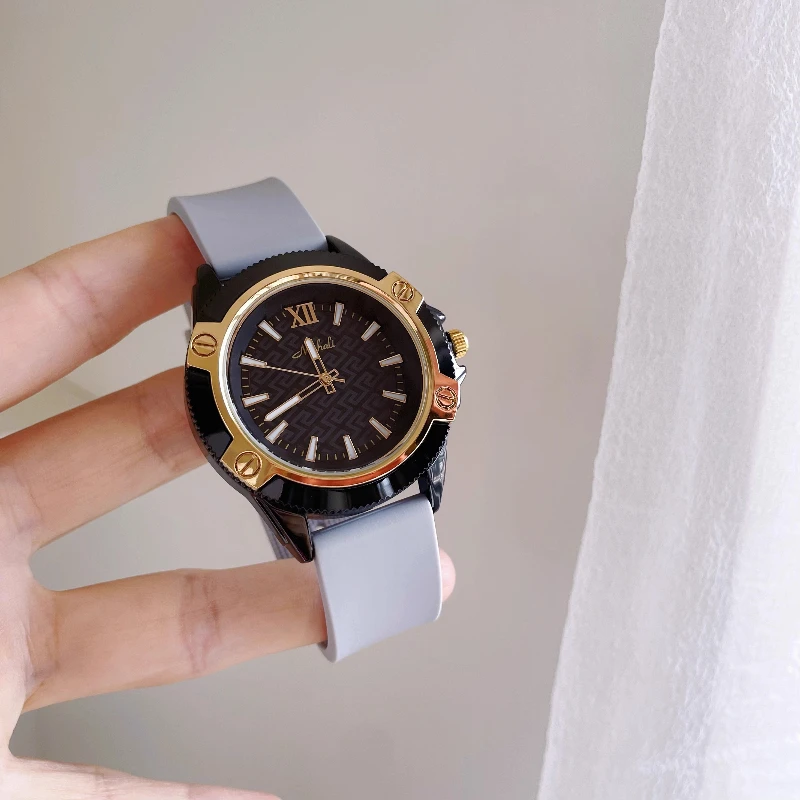 

Бабушкино-серые модные высококачественные часы с большим циферблатом, силиконовые светящиеся кварцевые часы для пар для мужчин и женщин, 2025, роскошные часы