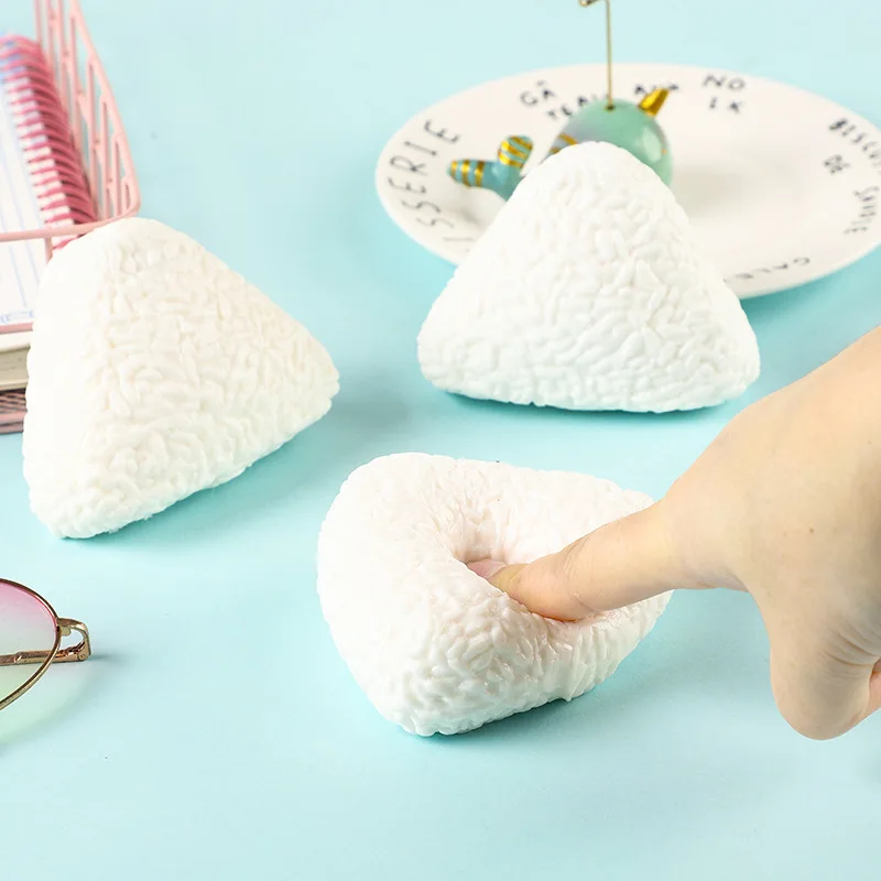 2 szt. Kreatywna antystresowa zabawka trójkątna ryż Sushi Squeeze zabawki typu Fidget figle dla dzieci dorosłych prezent nowy styl J203