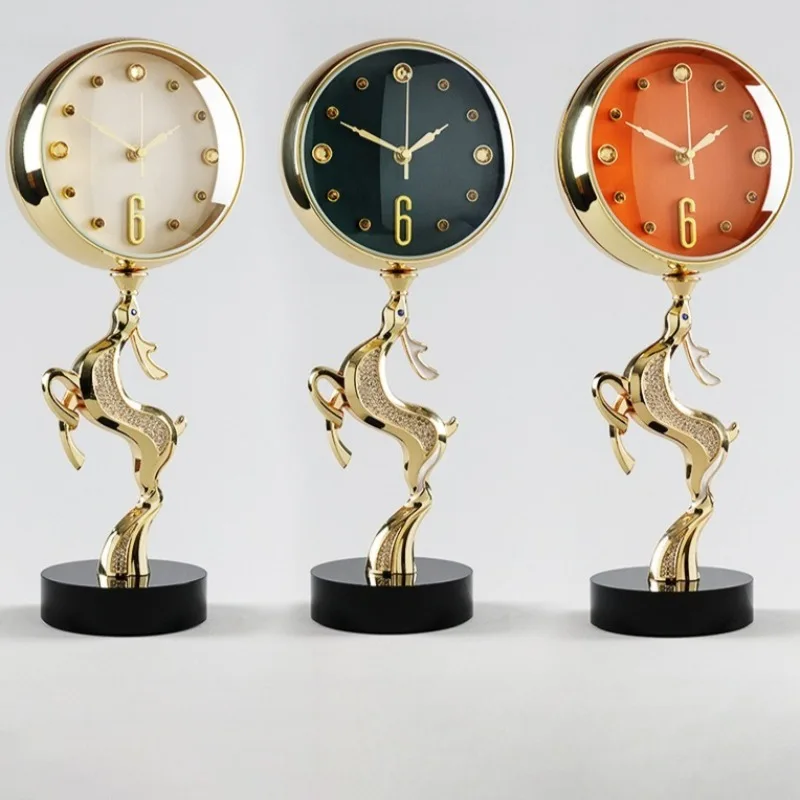 Realistic Smooth Golden Table Clocks Round Deer Crystal Living Room Desk Clocks Metal Pointer Modern Luxury Gorgeous Home Decor