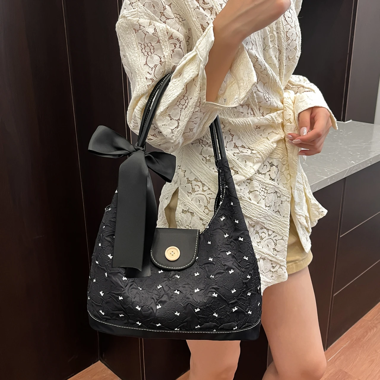 حقيبة يد نسائية أنيقة من الجلد الفاخر بتصميم كلاسيكي على الكتف حقيبة يد كروس للارتداء الحضري اليومي الأنيق #4