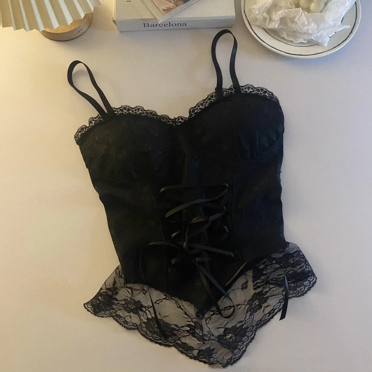 French lace ruffle halter top Tanks women built-in chest padding seamless design wire-free versatile short-length top Camisoles