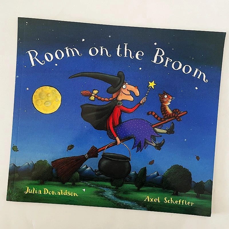 Room on The Broom Board Book English Children's Picture Book for Kinds Early Learning English Storybook New Hot Livros Libros