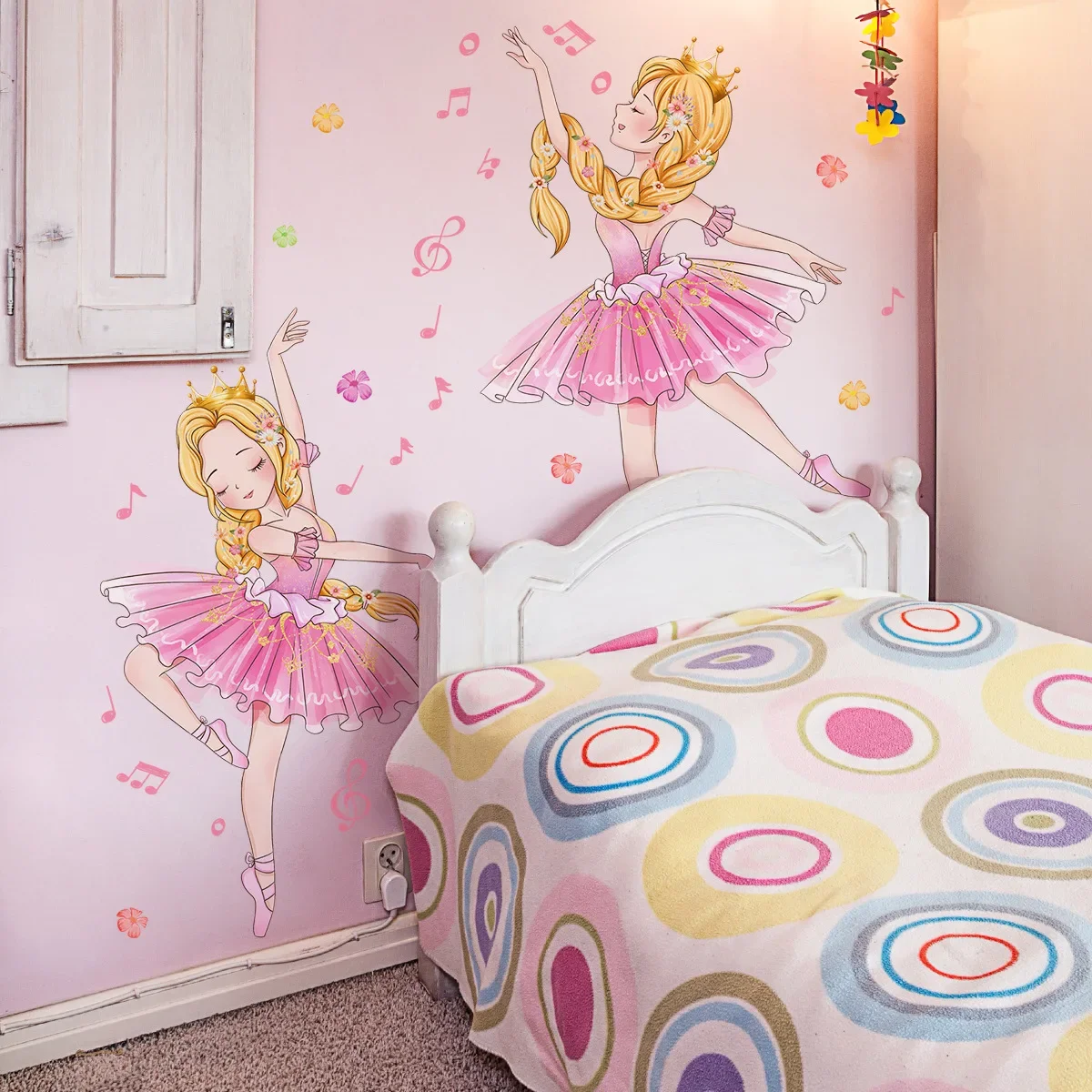 Dancing Ballet Girl Wall Stickers for Children Cartoon Girl Dancer Wall Decals for Kids Rooms Girl Bedroom Vinyl Wall Decorative