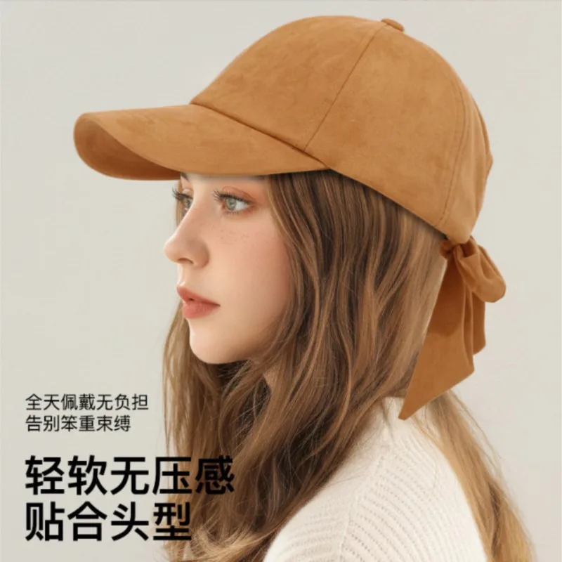 The new velvet three-dimensional knot baseball cap is sweet cute fashionable and can be tied into a ponytail
