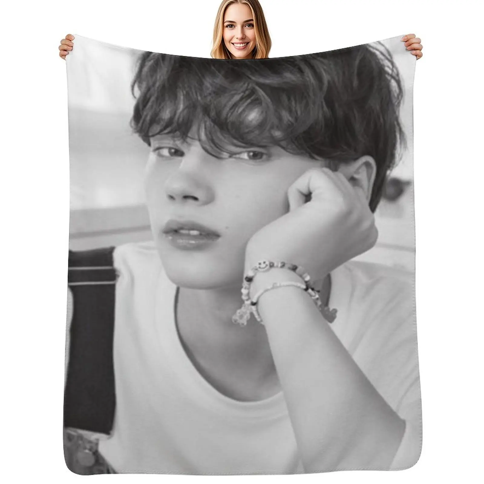 

huening kai Throw Blanket Compact Warm Blanket for Car Road Trip