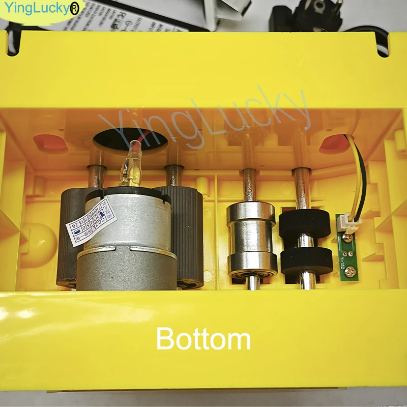 موزع بطاقات آلة تعمل بقطع النقود المعدنية يقبل أقصى نطاقًا من 6.3*8.6 سنتيمتر مجموعة آلة بيع البطاقات ذاتية الصنع #5