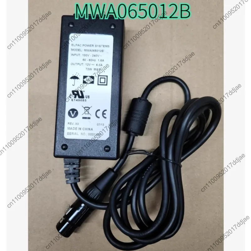 STD-1242PA    MWA065012B  four-core power adapter 4.2A, suitable for long-term operation