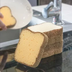 2 pezzi di spugne di pane vivide per la cucina interessante imitazione Toast spugna di lavaggio forniture da cucina gadget per la pulizia della casa