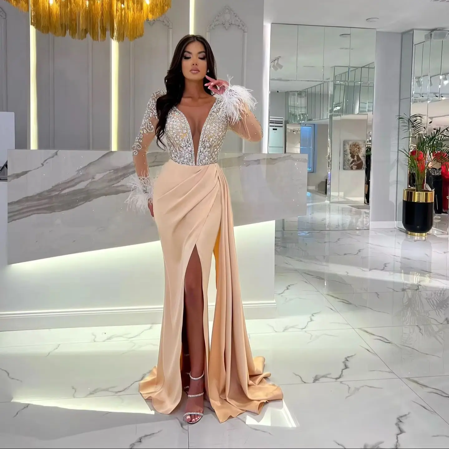 

Feather Mermaid Prom Dress V Neck Champagne Evening Gowns Beads Appliques Satin Side Slit Women Dress Plus Size Customized